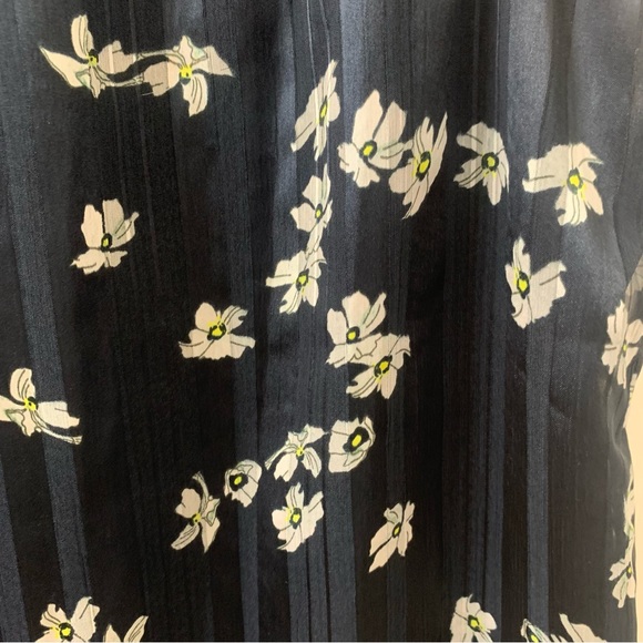 Banana Republic Floral Sleeveless Blouse Top Lined Women’s Medium - Picture 6 of 10